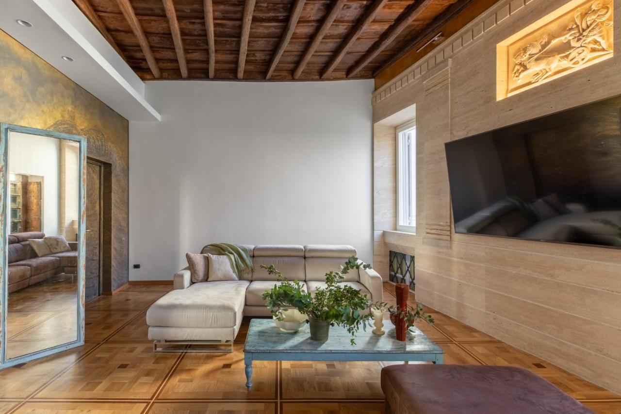 Appartement Iflat The Trevi View à Rome Extérieur photo